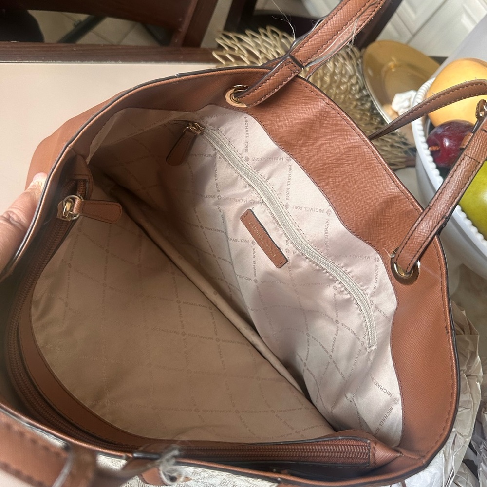 Michael Kors Signature Brown and Cream Tote - Picture 6 of 6